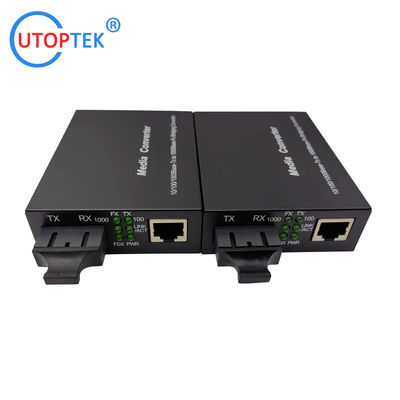 "90mm*70mm*25mm Fiber Media Converter with 850/1310/1550nm Wavelength"